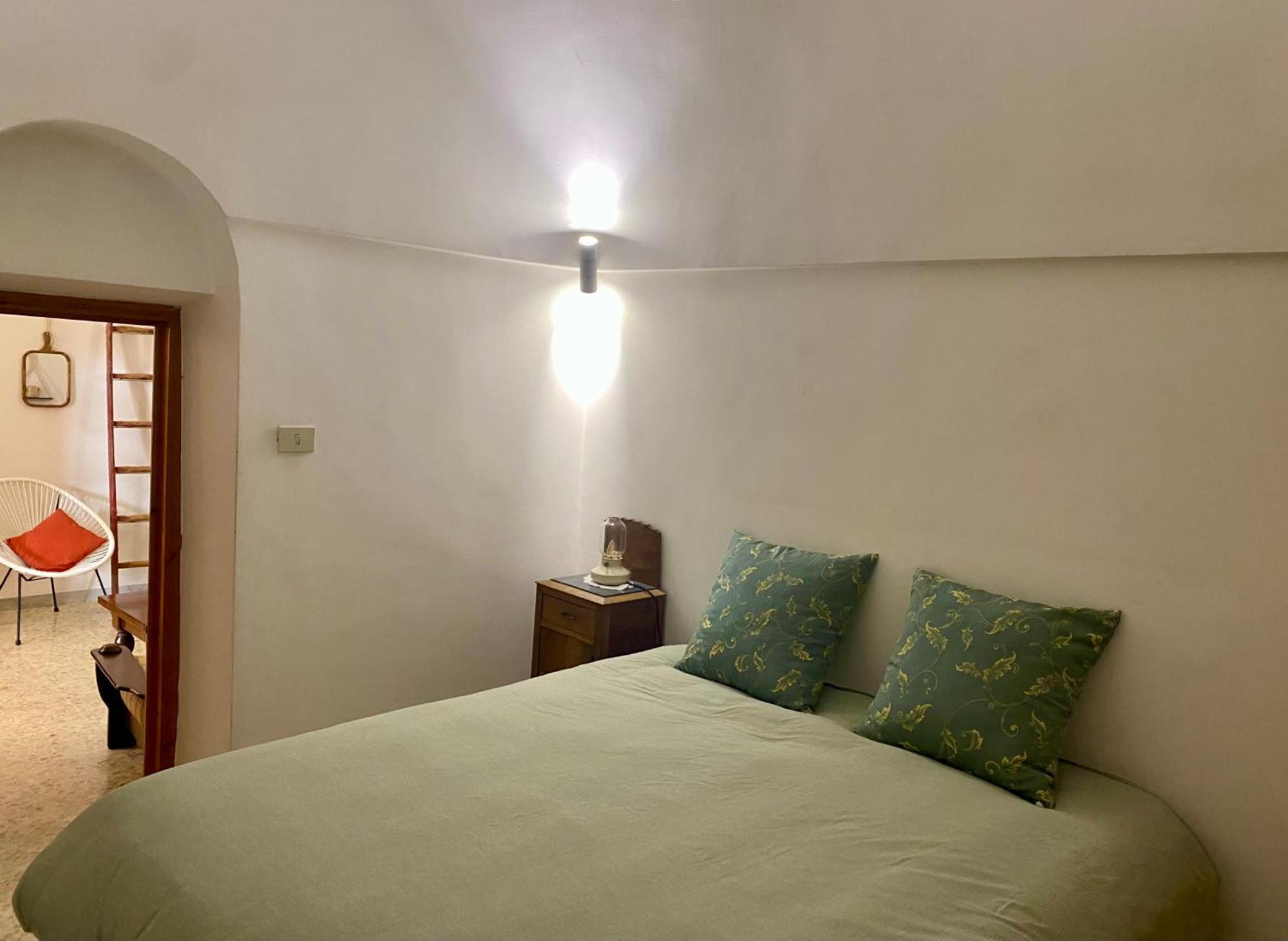 Trulli Pinnacoli * Locorotondo