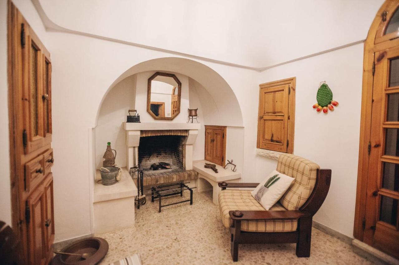 Trulli Pinnacoli *